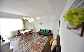 Flh - Mountain View Apartment